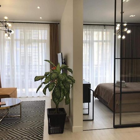 *Luxury Apartment In The City Center* Киев Экстерьер фото