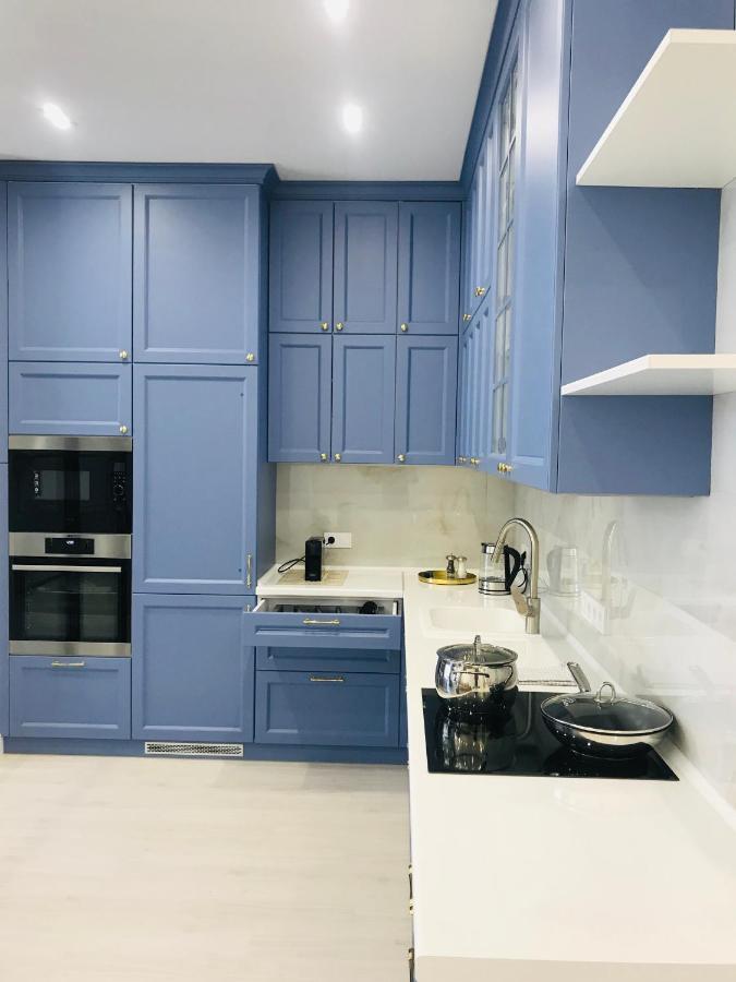 *Luxury Apartment In The City Center* Киев Экстерьер фото